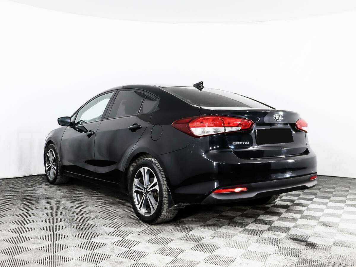 Kia Cerato с пробегом — 2017 год. Фото: #6