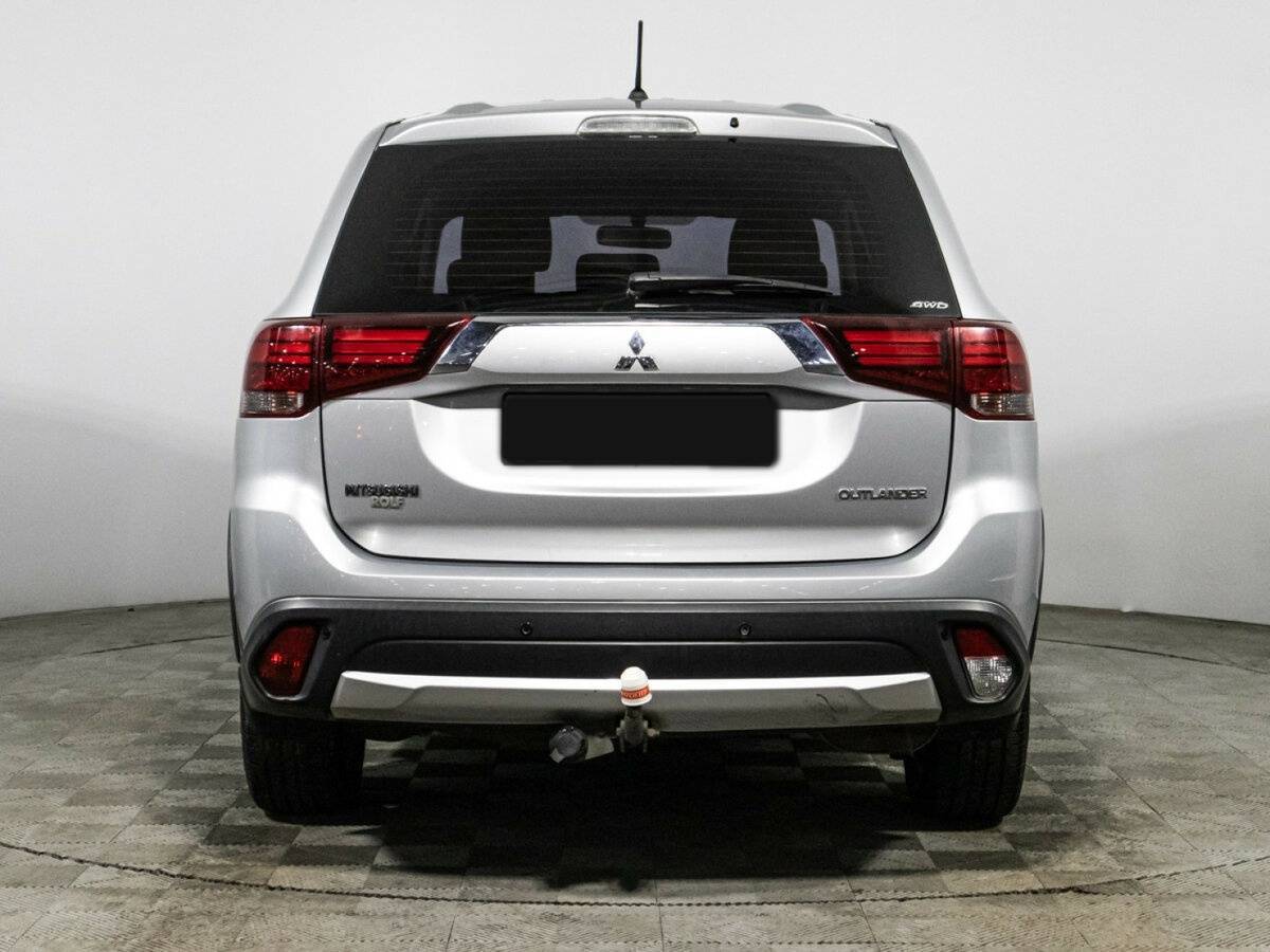 Mitsubishi Outlander с пробегом — 2016 год. Фото: #5