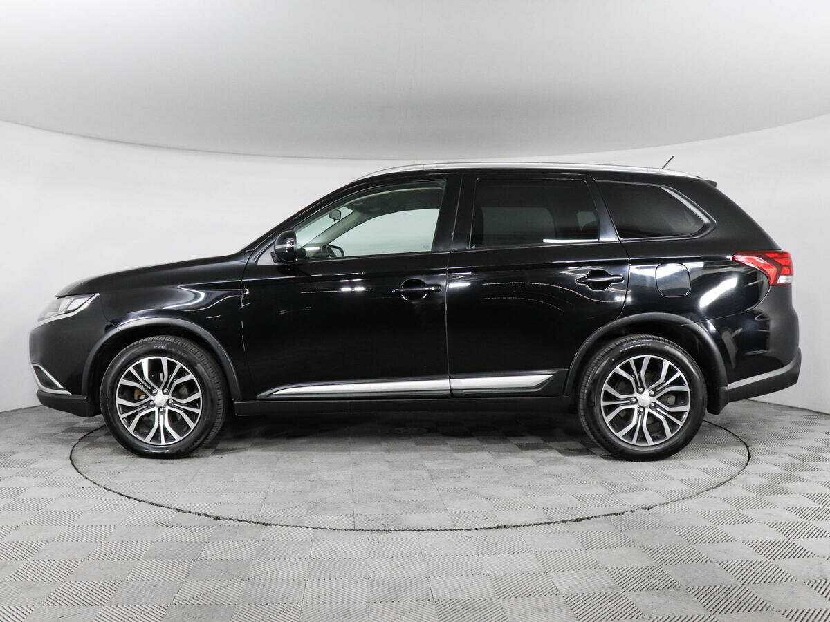 Mitsubishi Outlander с пробегом — 2016 год. Фото: #7