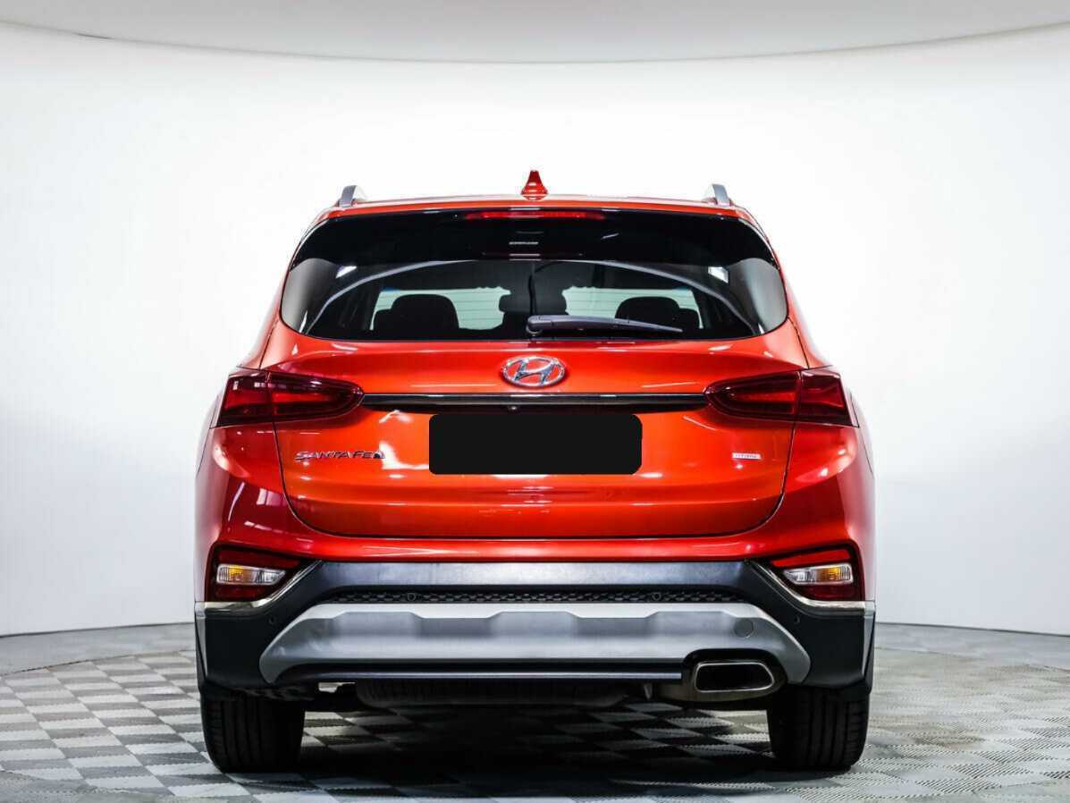 Hyundai Santa Fe с пробегом — 2019 год. Фото: #4