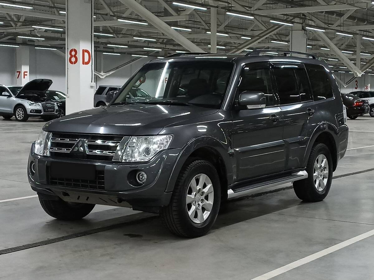 Mitsubishi Pajero с пробегом — 2012 год. Посмотреть фото