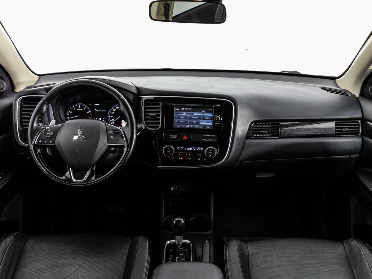 Mitsubishi Outlander с пробегом — 2016 год. Фото: #7