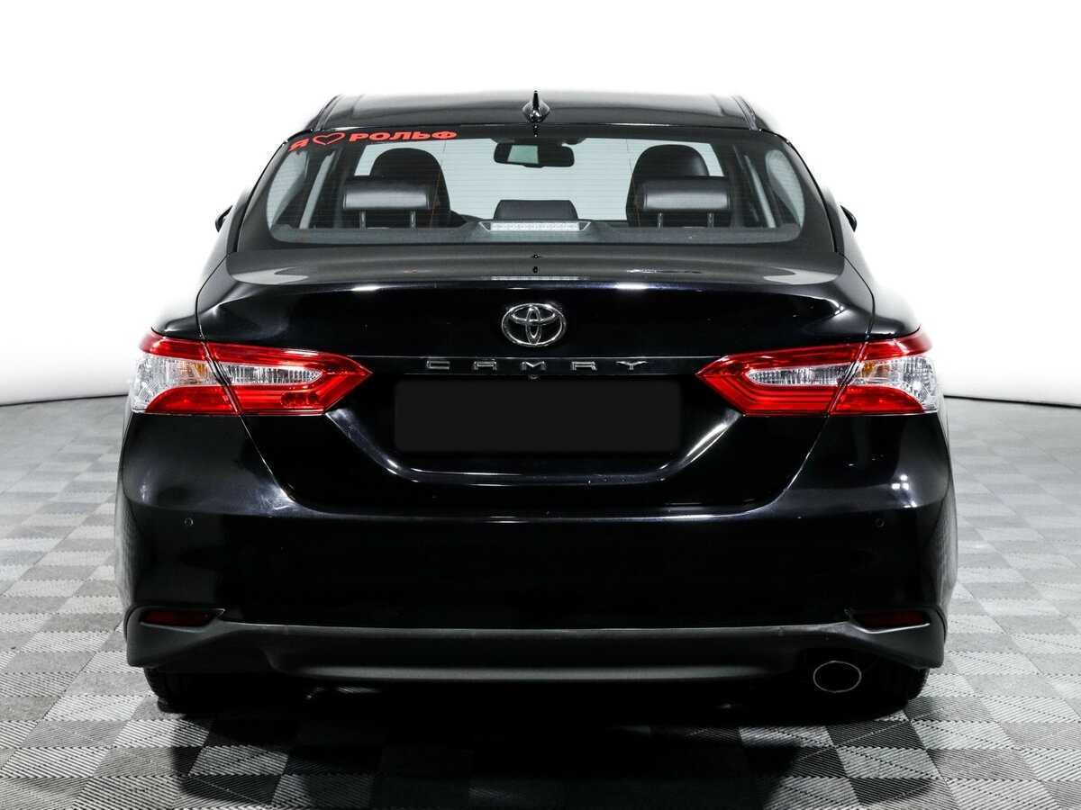 Toyota Camry с пробегом — 2019 год. Фото: #5
