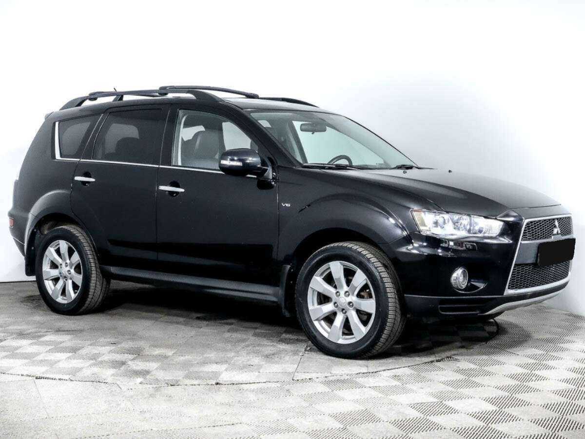Mitsubishi Outlander с пробегом — 2012 год. Фото: #2