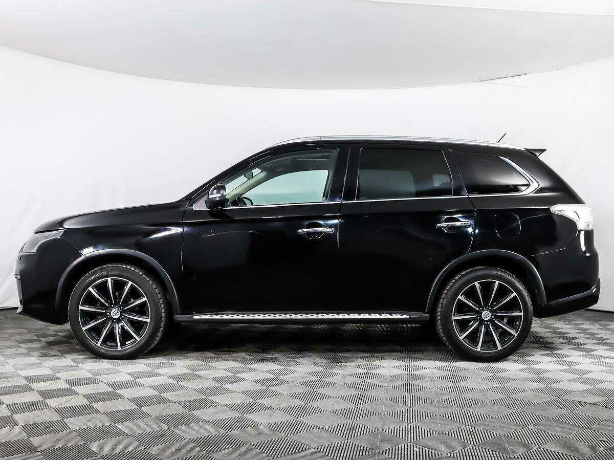 Mitsubishi Outlander с пробегом — 2014 год. Фото: #3