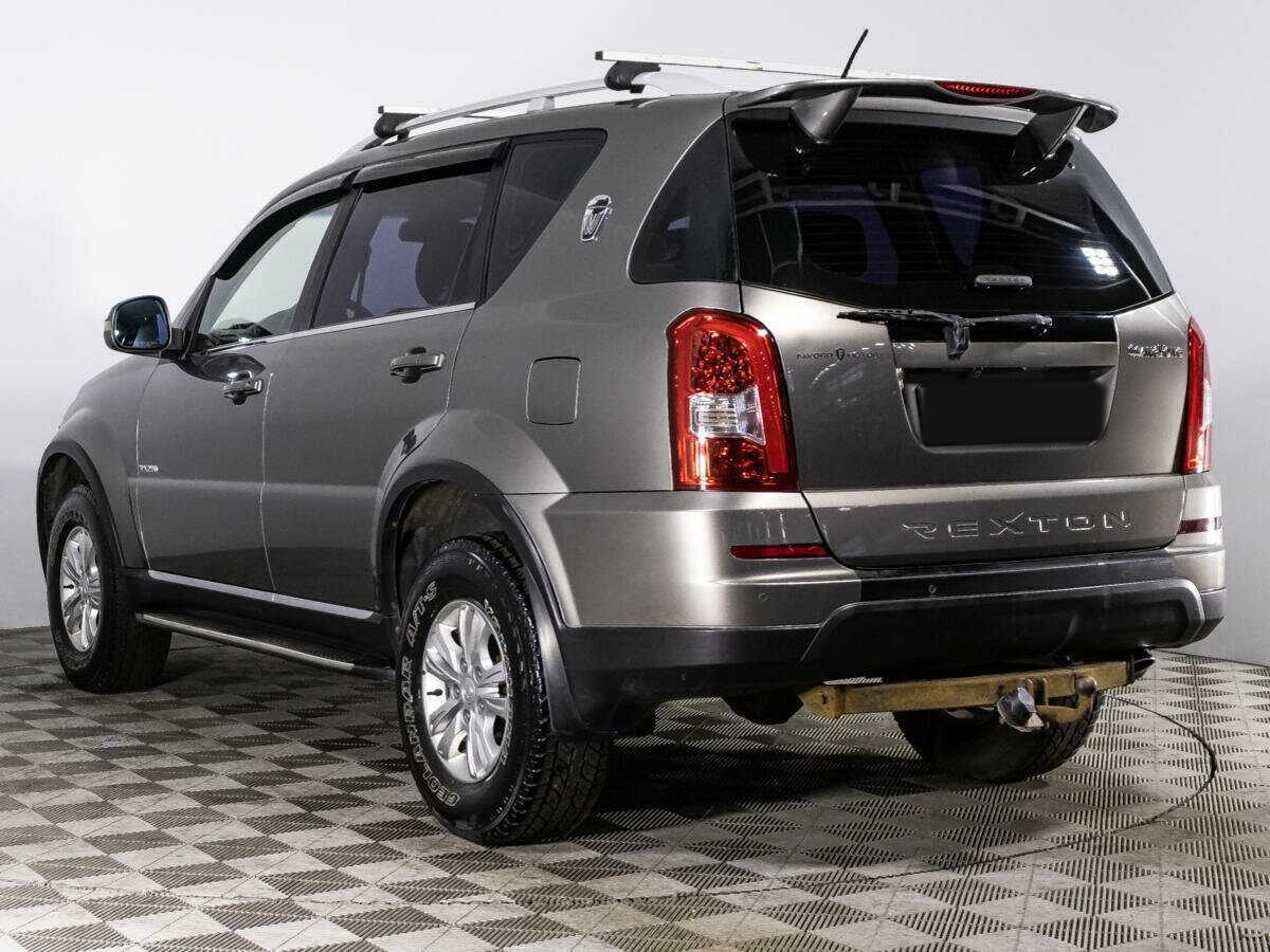 SsangYong Rexton с пробегом — 2013 год. Фото: #5