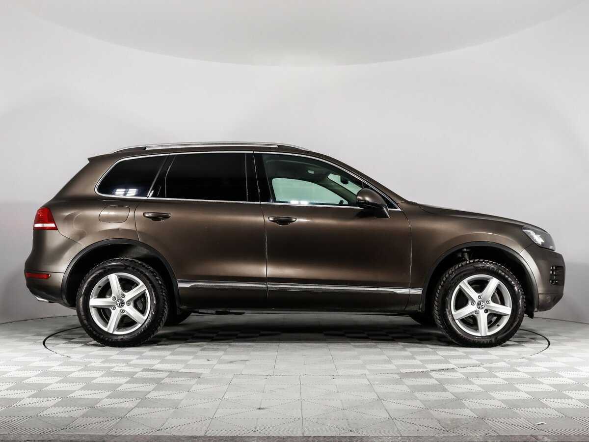Volkswagen Touareg с пробегом — 2012 год. Фото: #3