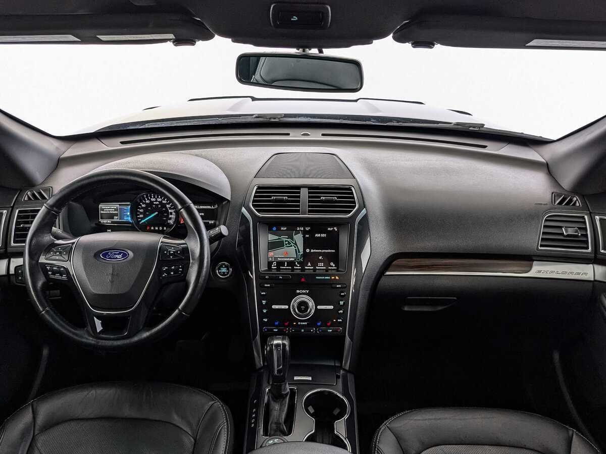 Ford Explorer с пробегом — 2018 год. Фото: #12