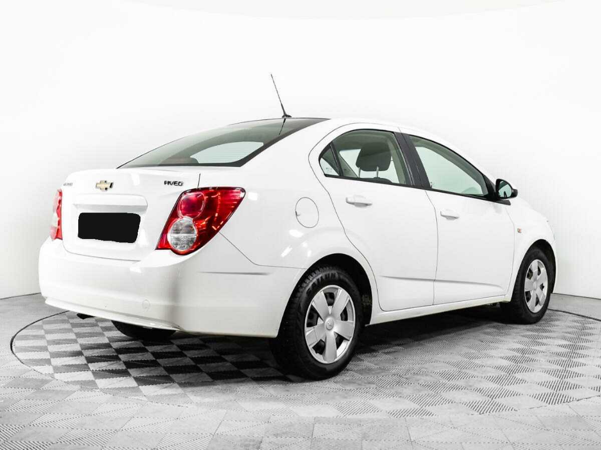 Chevrolet Aveo с пробегом — 2012 год. Фото: #4