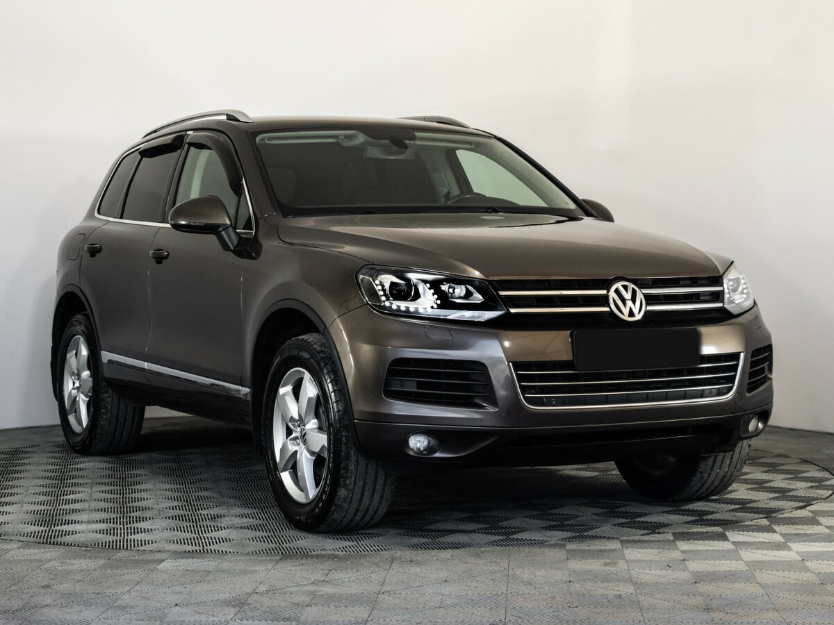 Volkswagen Touareg с пробегом — 2012 год. Фото: #2