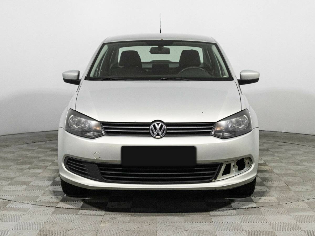 Volkswagen Polo с пробегом — 2012 год. Фото: #1