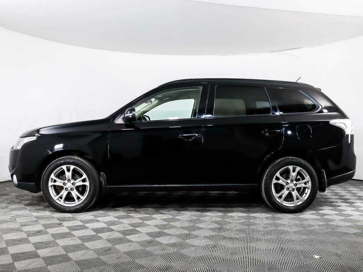 Mitsubishi Outlander с пробегом — 2013 год. Фото: #7