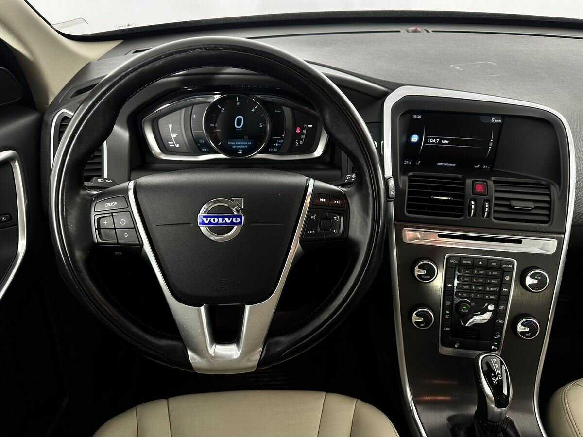 Volvo XC60 с пробегом — 2014 год. Фото: #9