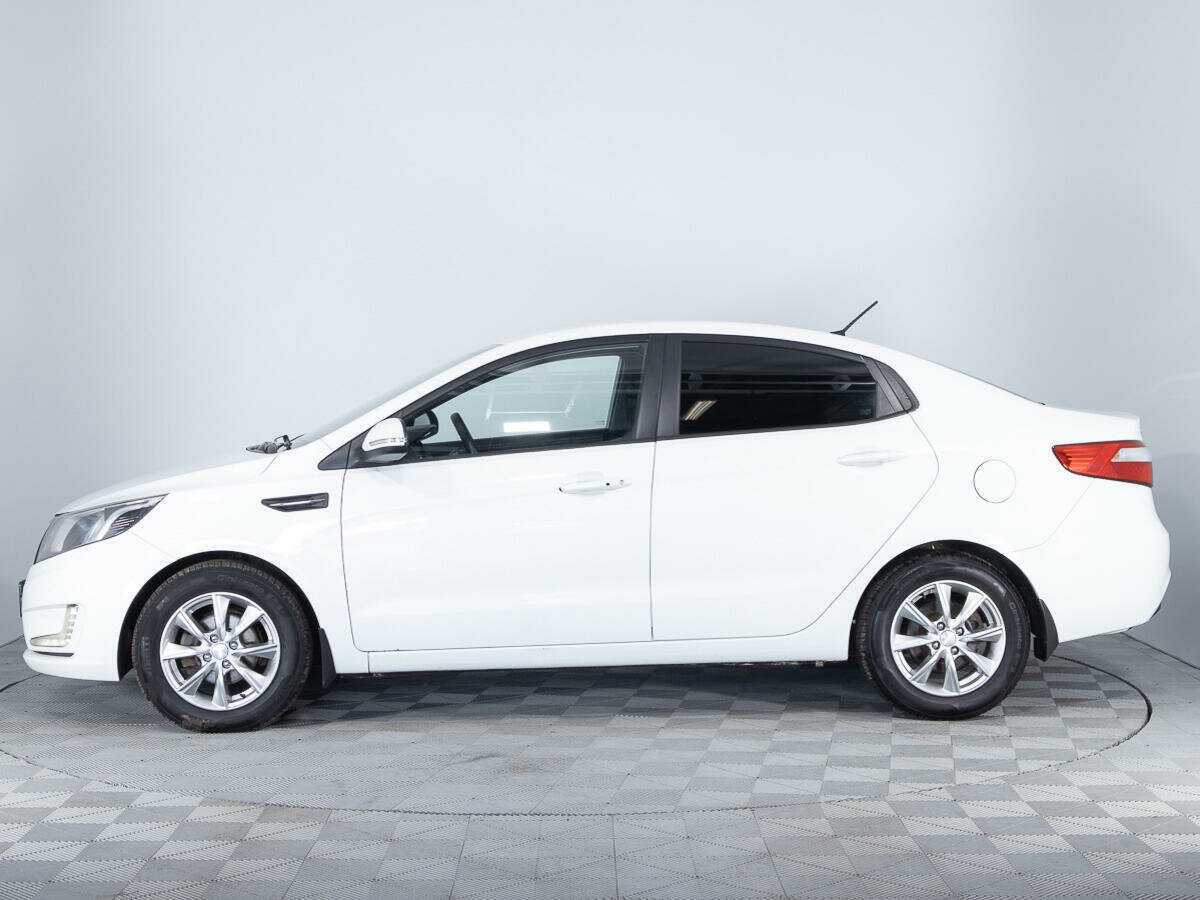Kia Rio с пробегом — 2012 год. Фото: #7