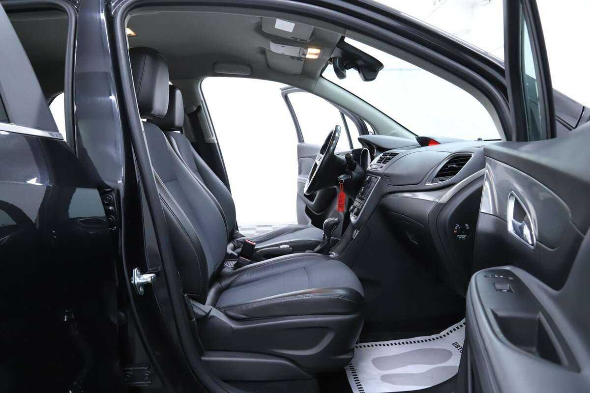 Opel Mokka с пробегом — 2013 год. Фото: #11