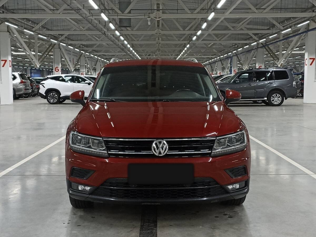 Volkswagen Tiguan с пробегом — 2018 год. Фото: #1