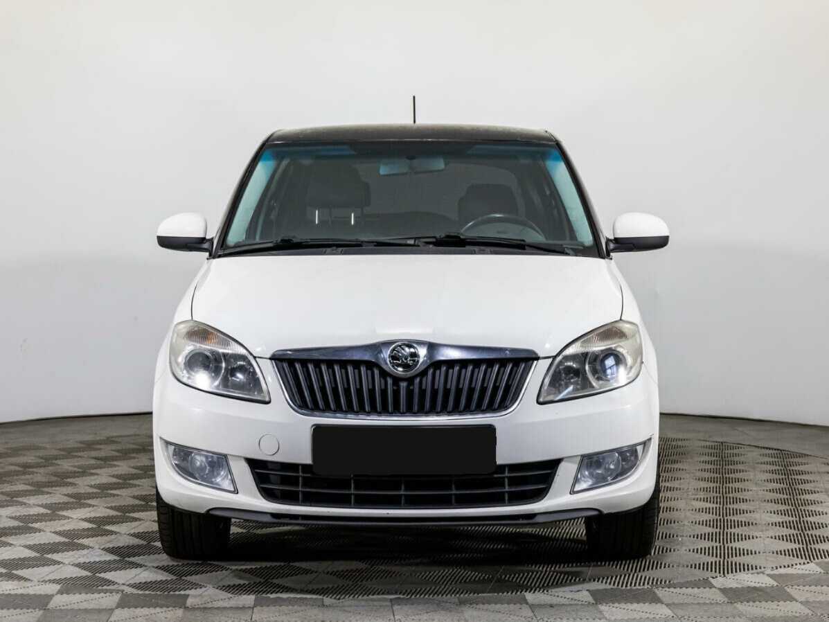 Skoda Fabia с пробегом — 2013 год. Фото: #1