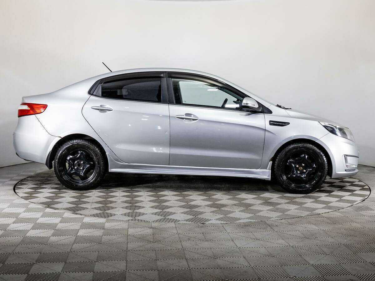Kia Rio с пробегом — 2012 год. Фото: #3