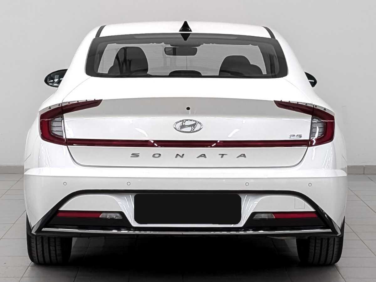 Hyundai Sonata с пробегом — 2022 год. Фото: #5