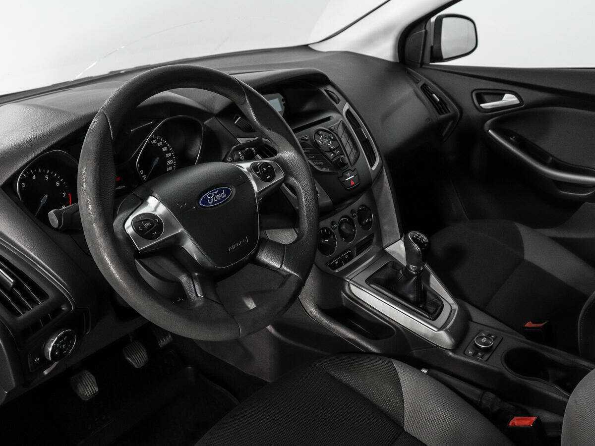 Ford Focus с пробегом — 2013 год. Фото: #8