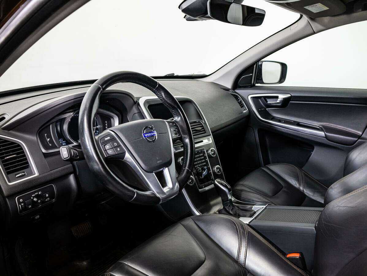 Volvo XC60 с пробегом — 2014 год. Фото: #8