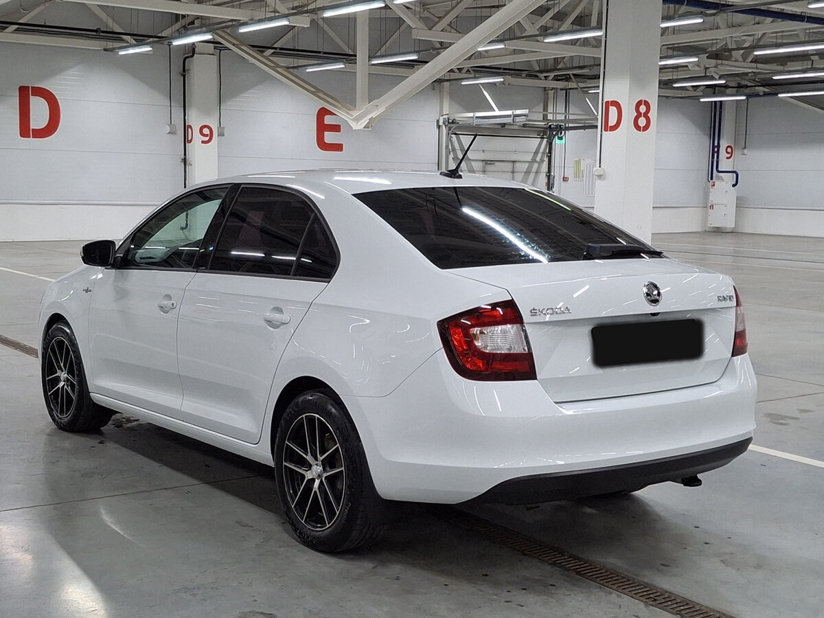 Skoda Rapid с пробегом — 2019 год. Фото: #6