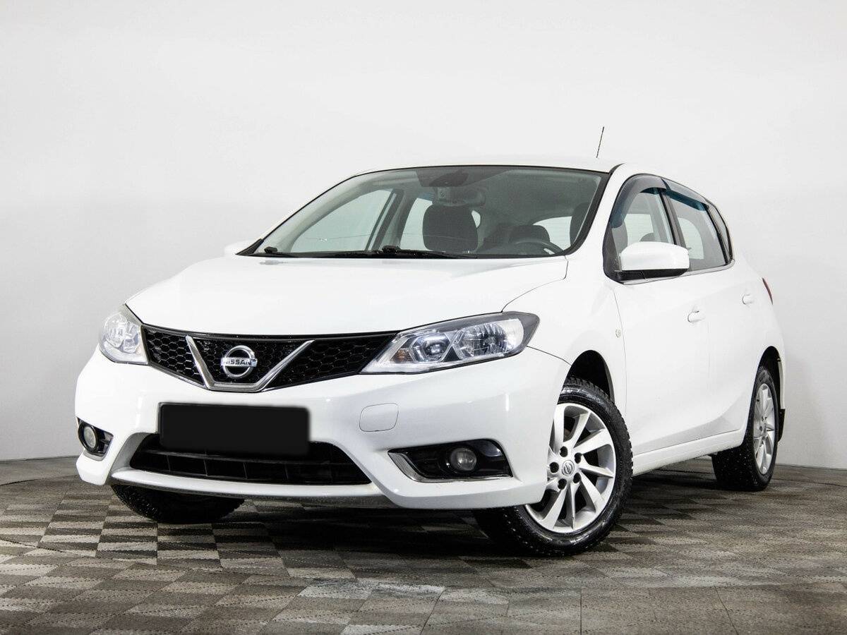 Nissan Tiida с пробегом — 2015 год. Фото: #0