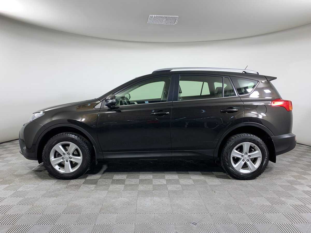 Toyota RAV4 с пробегом — 2014 год. Фото: #7
