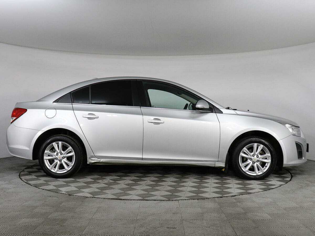 Chevrolet Cruze с пробегом — 2014 год. Фото: #3