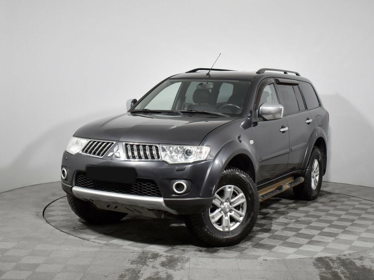 Mitsubishi Pajero Sport с пробегом — 2012 год. Фото: #0