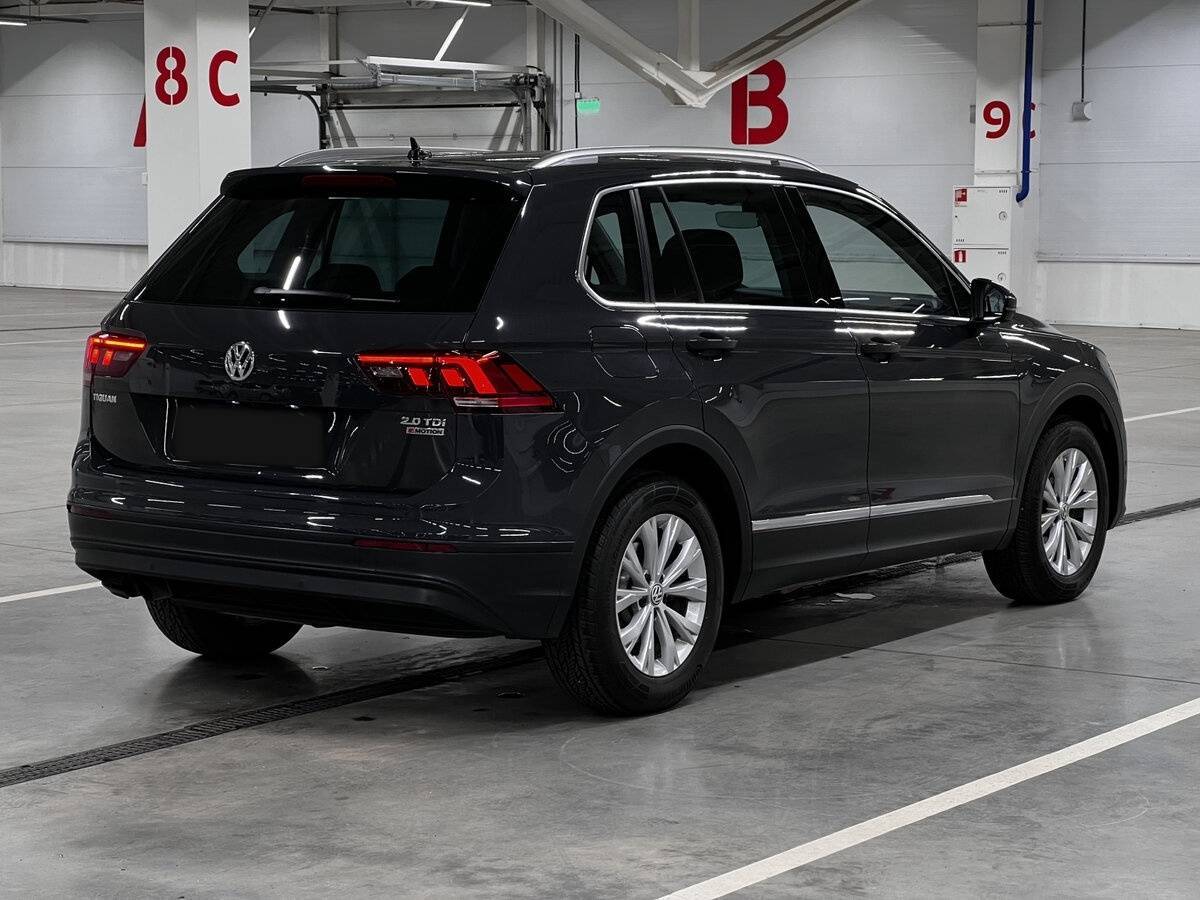 Volkswagen Tiguan с пробегом — 2017 год. Фото: #4