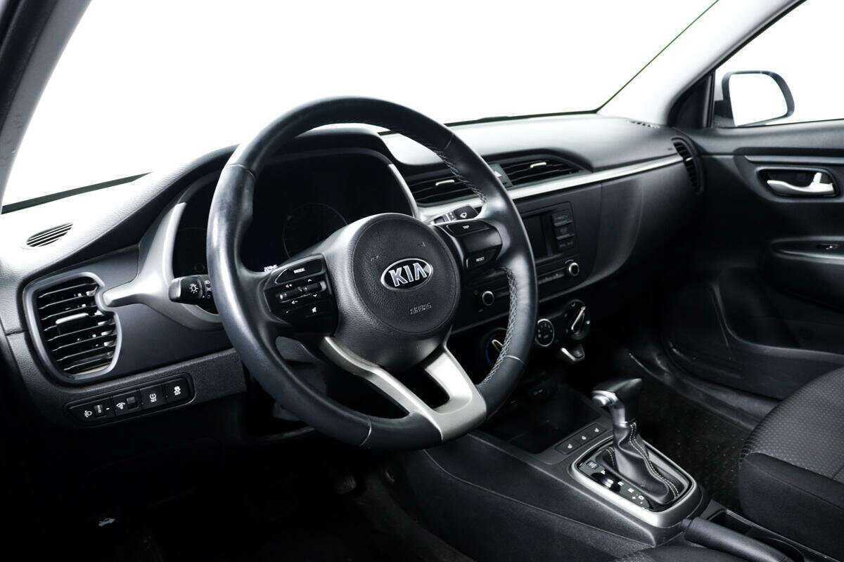Kia Rio с пробегом — 2020 год. Фото: #11