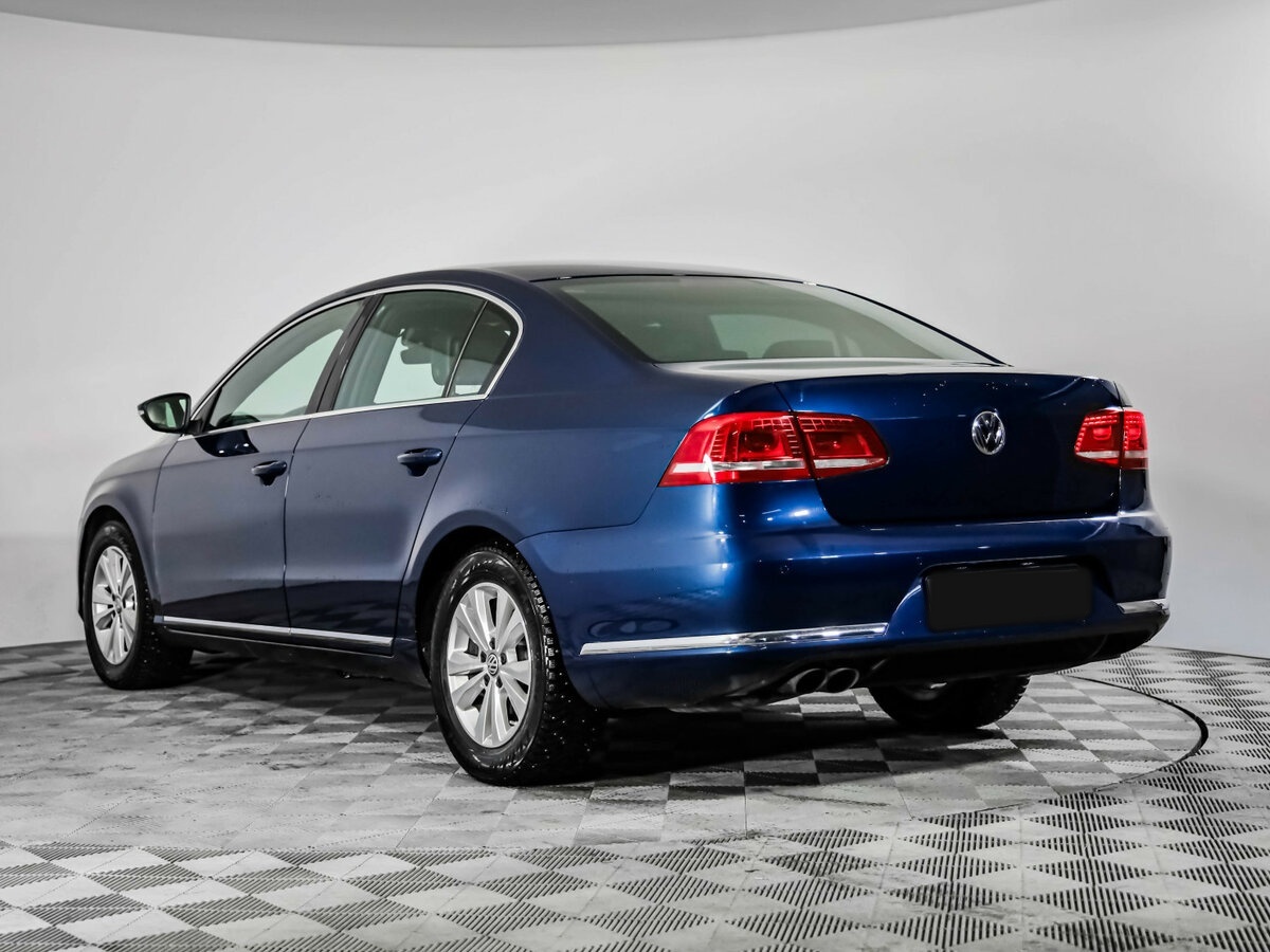 Volkswagen Passat с пробегом — 2014 год. Фото: #6