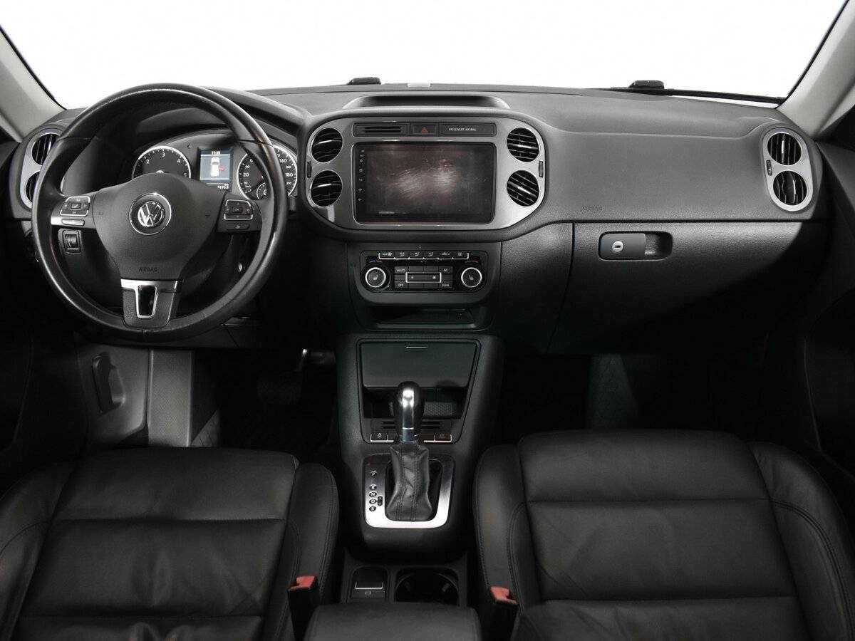 Volkswagen Tiguan с пробегом — 2012 год. Фото: #10