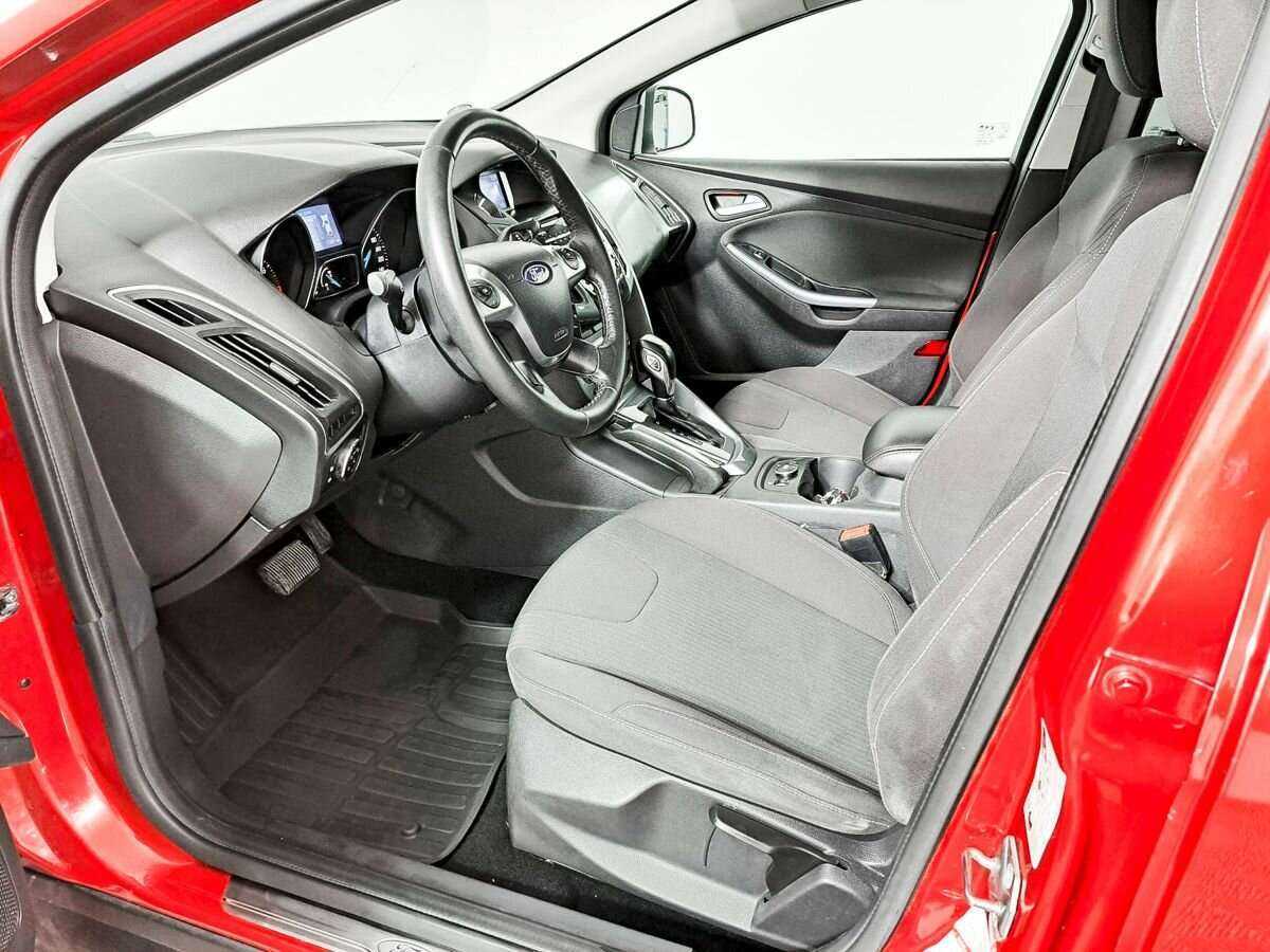 Ford Focus с пробегом — 2012 год. Фото: #13
