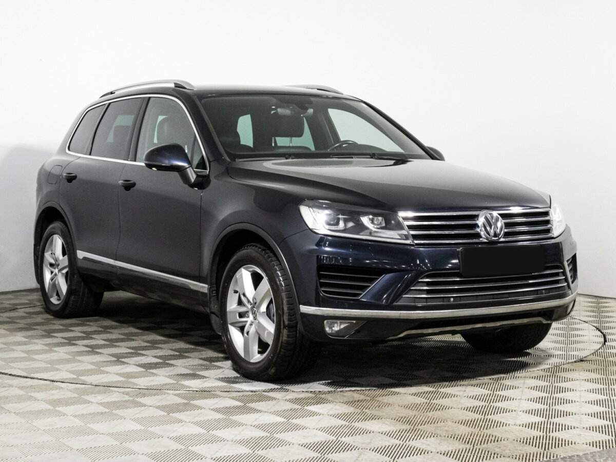 Volkswagen Touareg с пробегом — 2016 год. Фото: #2