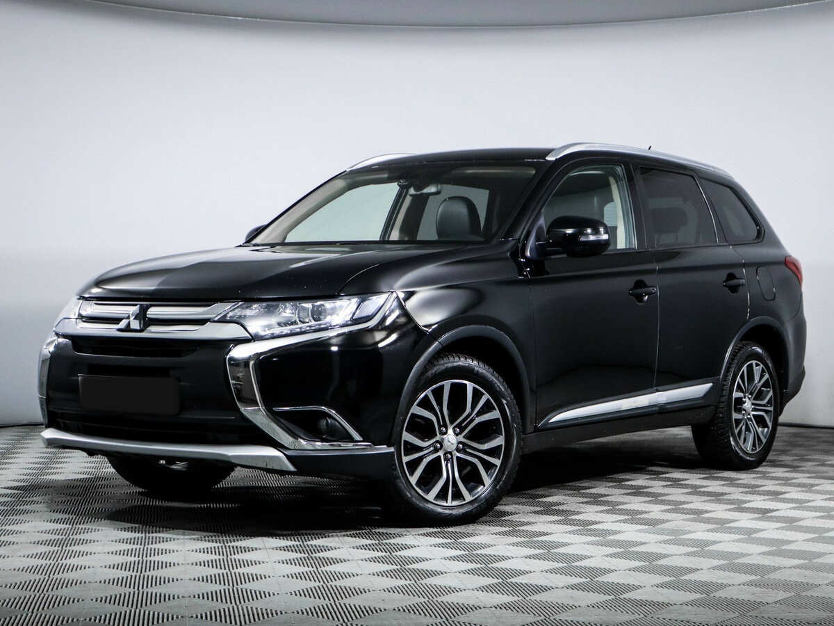 Mitsubishi Outlander с пробегом — 2015 год. Посмотреть фото