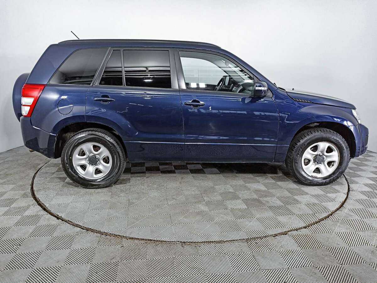 Suzuki Grand Vitara с пробегом — 2012 год. Фото: #3