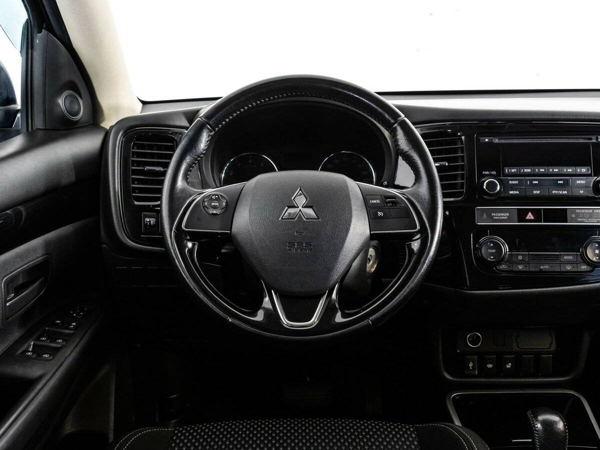 Mitsubishi Outlander с пробегом — 2020 год. Фото: #11