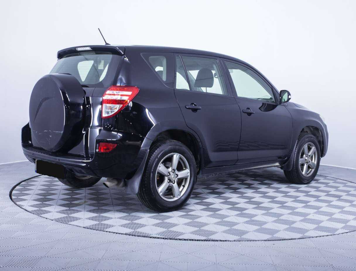 Toyota RAV4 с пробегом — 2012 год. Фото: #3