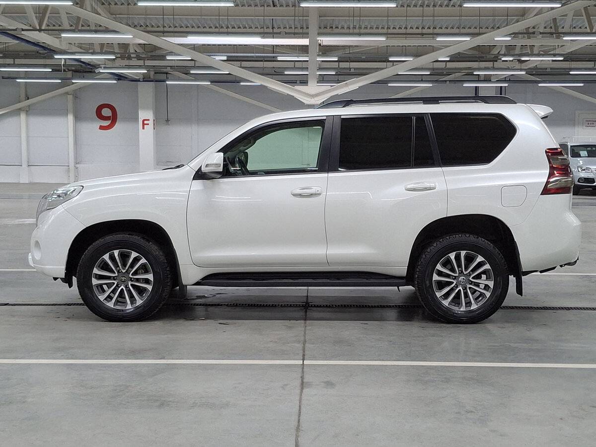 Toyota Land Cruiser Prado с пробегом — 2014 год. Фото: #4