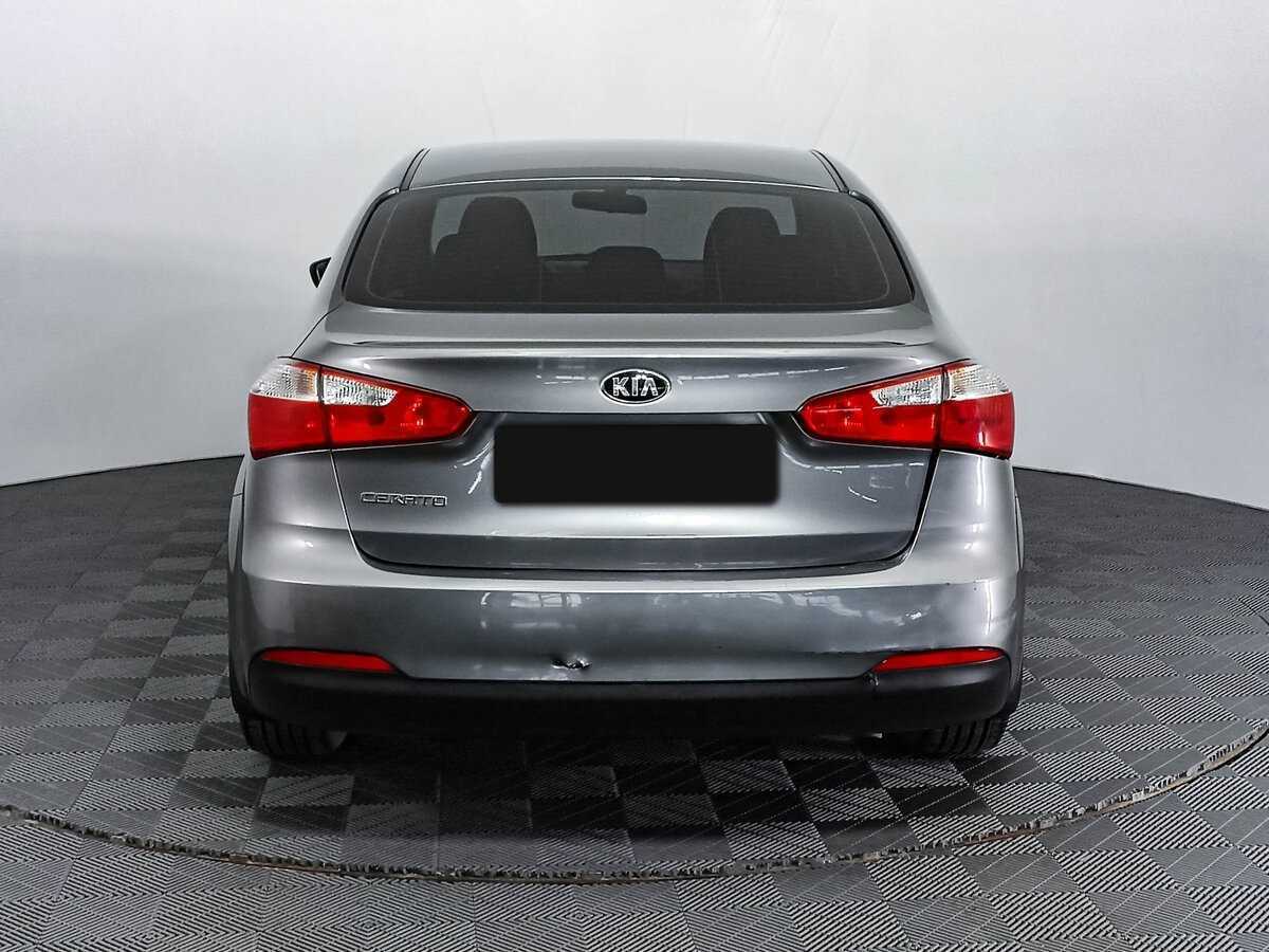 Kia Cerato с пробегом — 2014 год. Фото: #4
