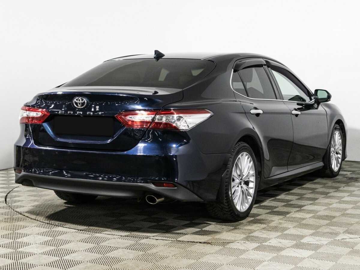 Toyota Camry с пробегом — 2018 год. Фото: #4