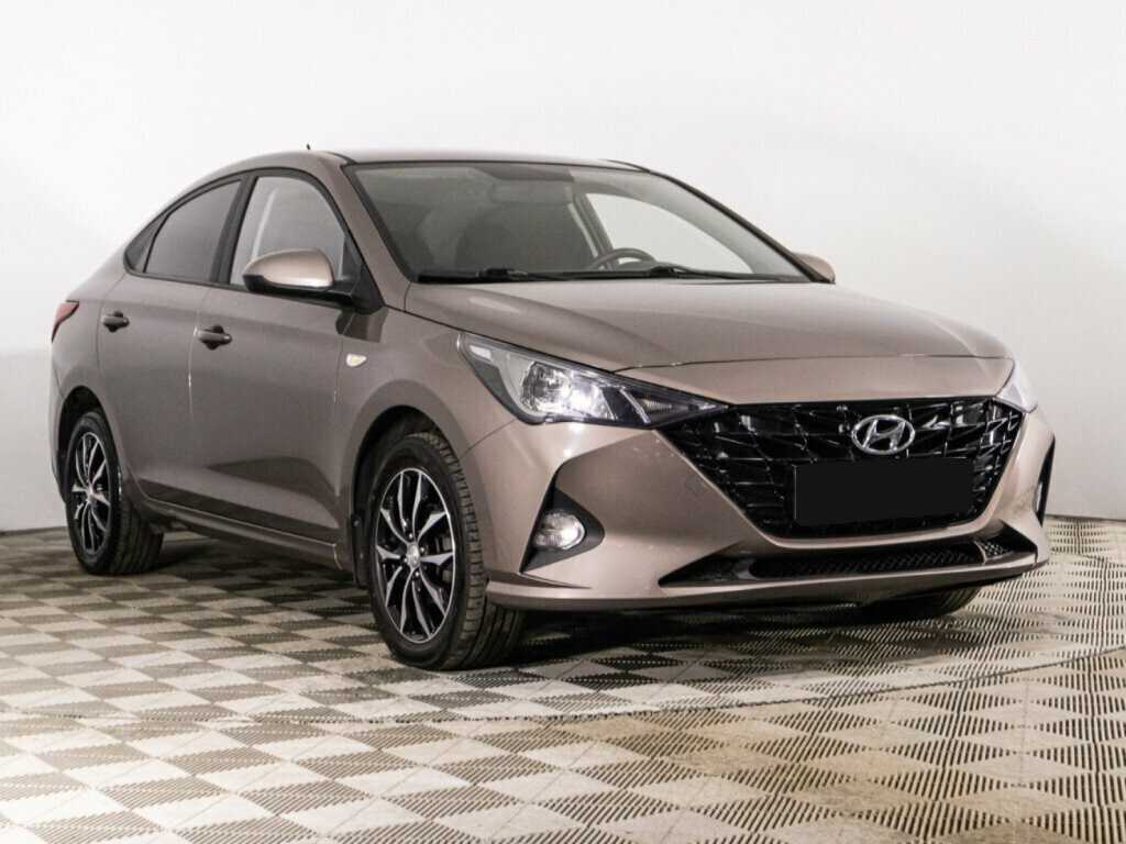 Hyundai Solaris с пробегом — 2022 год. Фото: #2