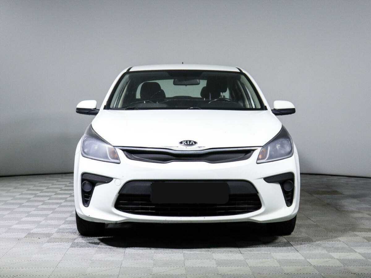 Kia Rio с пробегом — 2017 год. Фото: #1