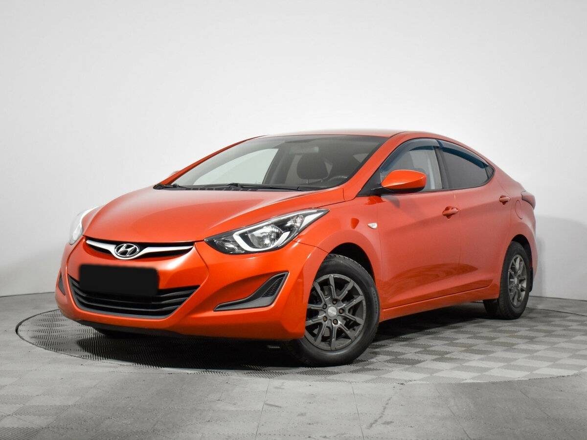 Hyundai Elantra с пробегом — 2015 год. Фото: #0