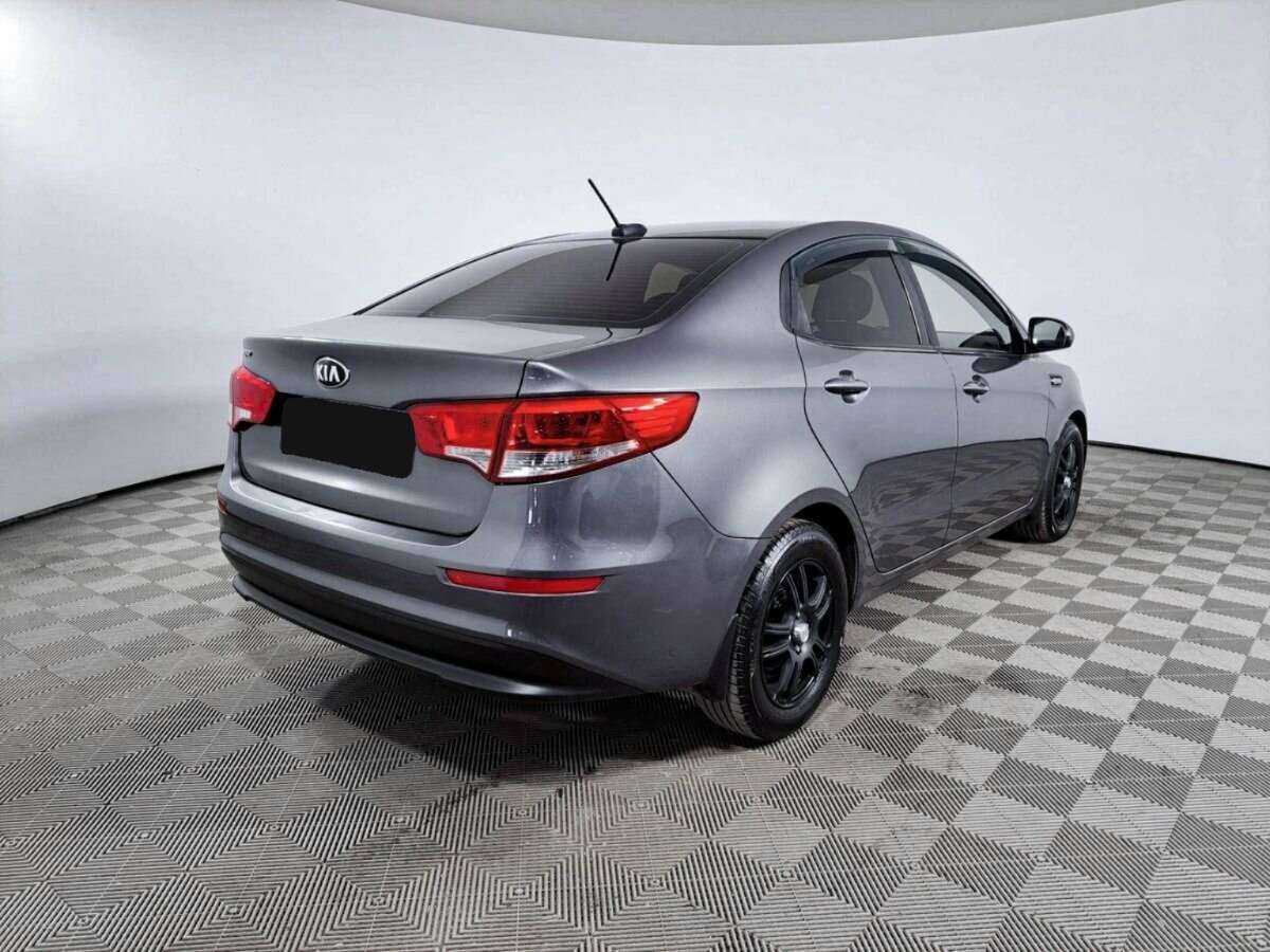Kia Rio с пробегом — 2017 год. Фото: #3