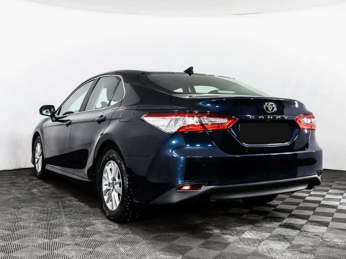 Toyota Camry с пробегом — 2020 год. Фото: #4