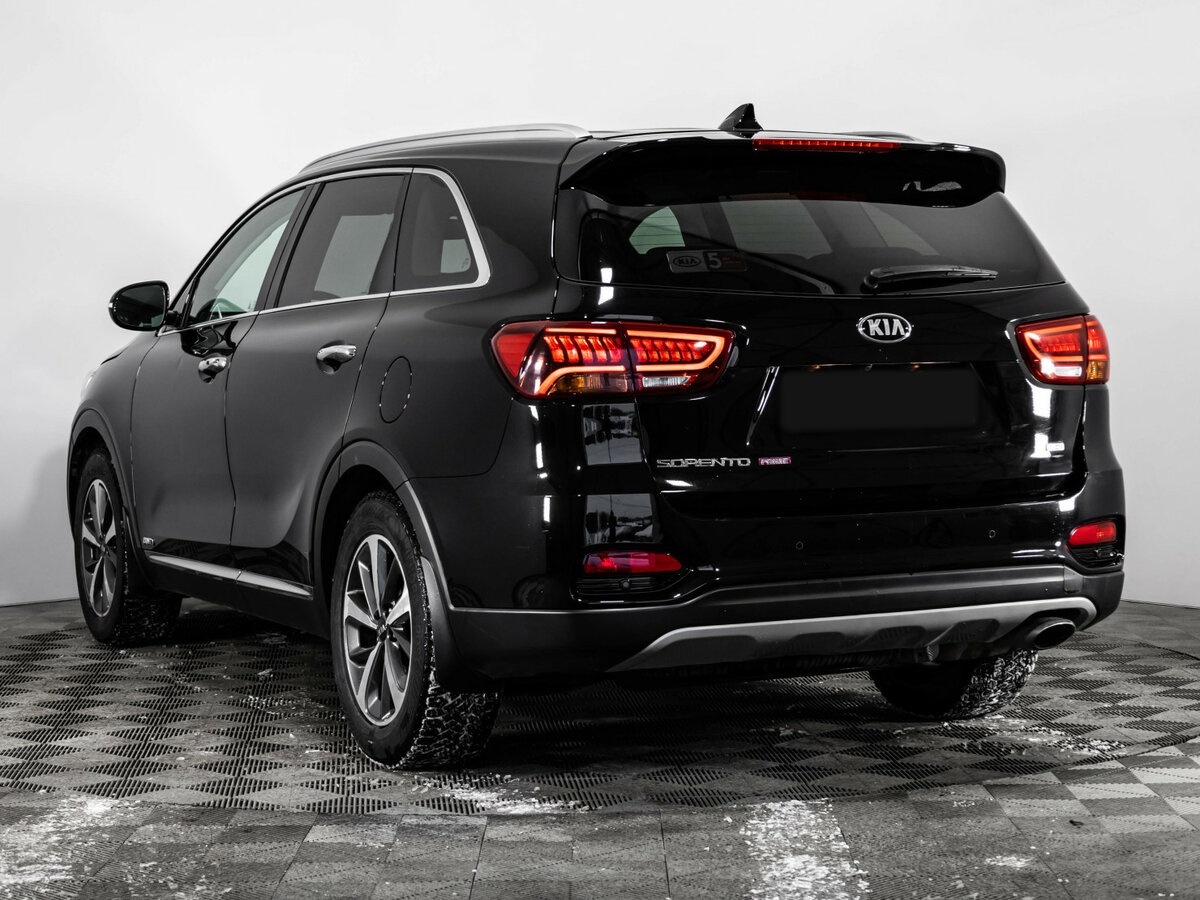 Kia Sorento с пробегом — 2018 год. Фото: #5