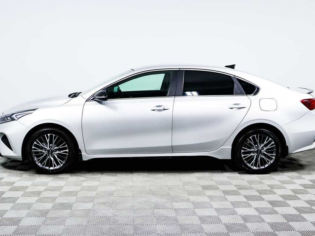 Kia Cerato с пробегом — 2022 год. Фото: #7